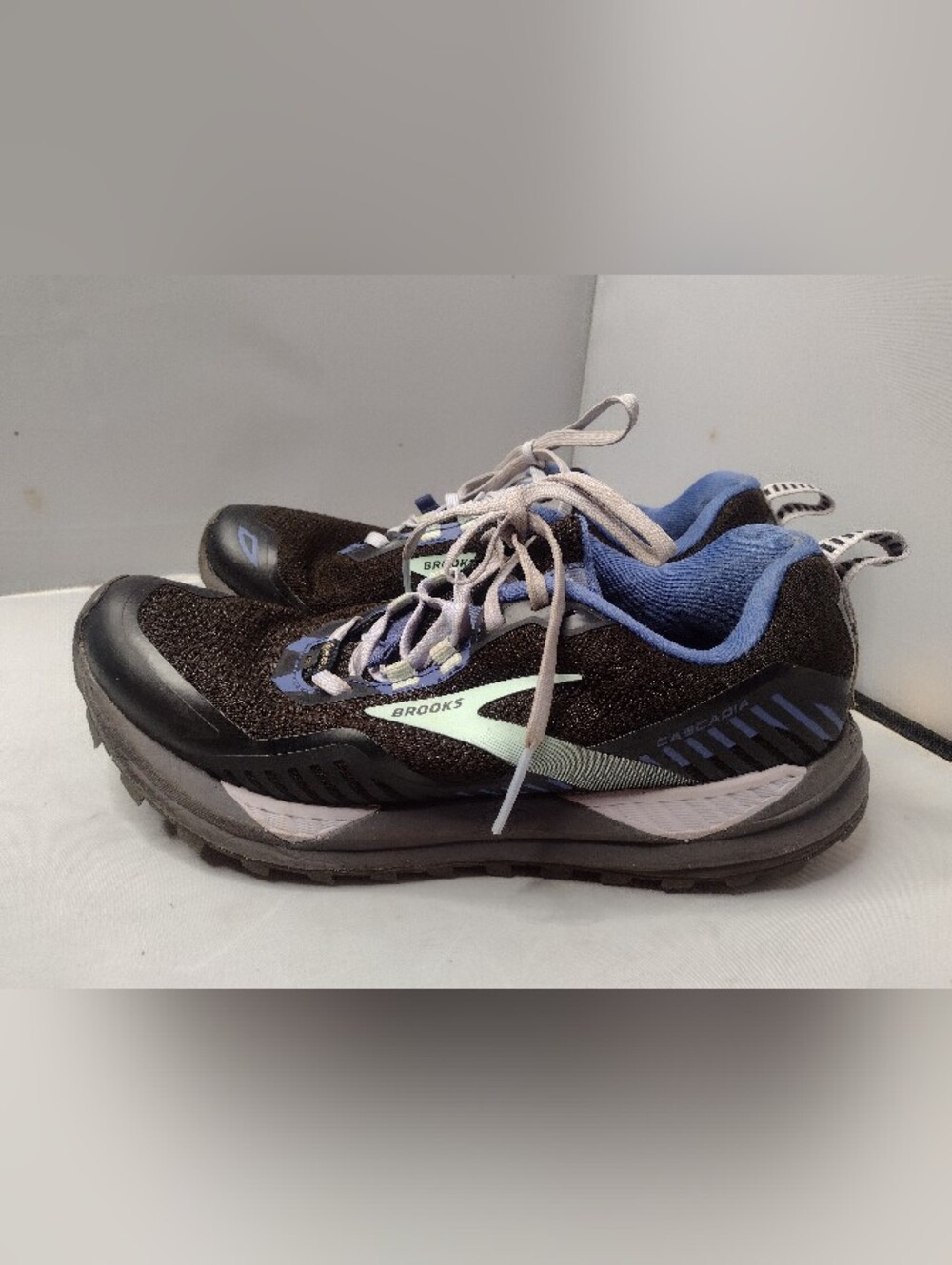 Brooks Cascadia 15 Women Size 7.5 Trail Running Shoes Sneakers Black A18
